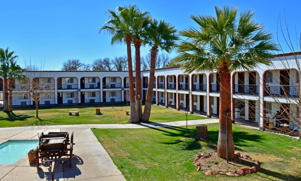Hotel Hacienda Nuevo Casas Grandes Esterno foto